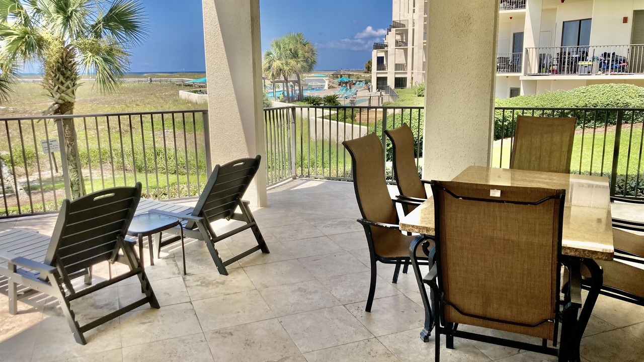 Photo of Patio Balcony in Ono Island