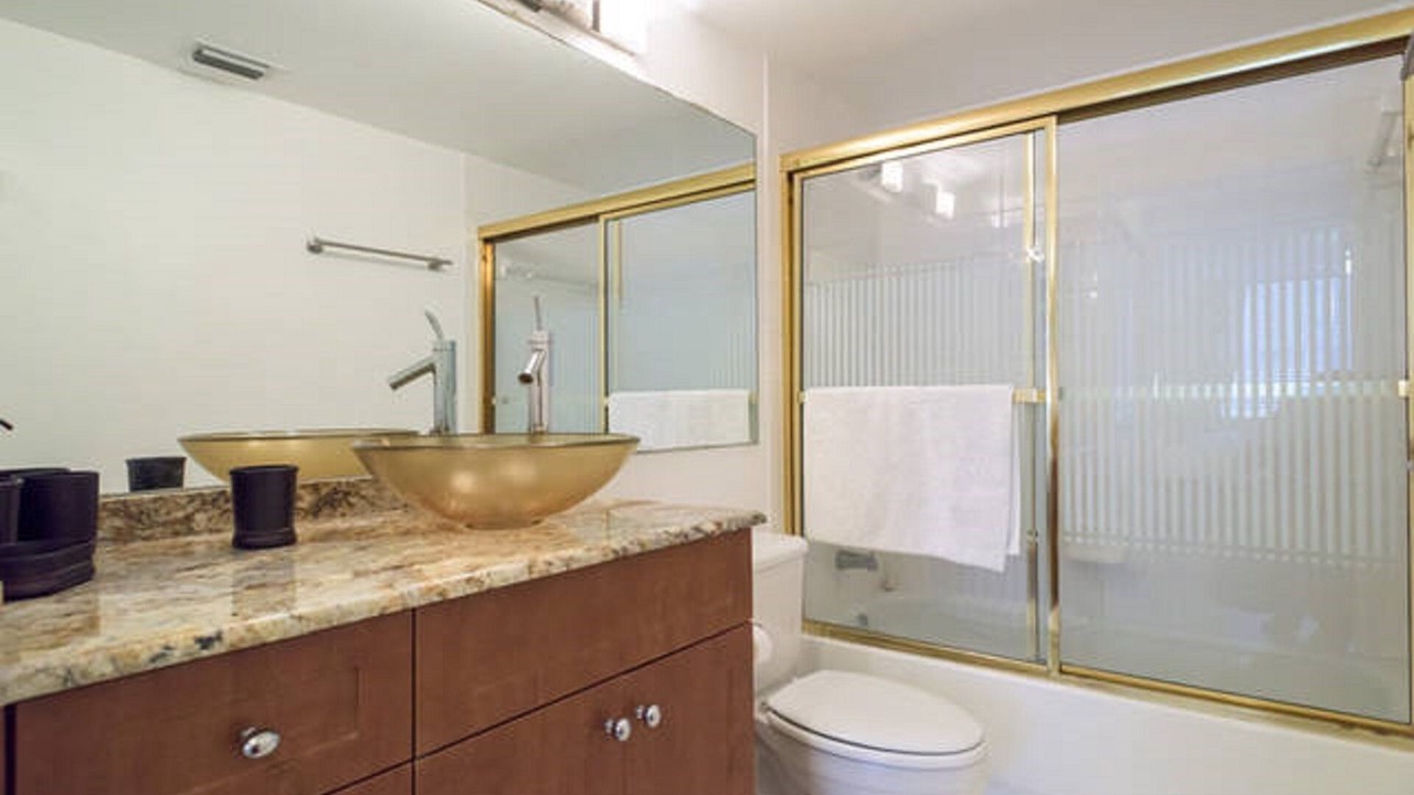 Photo of Bathroom in Aventura