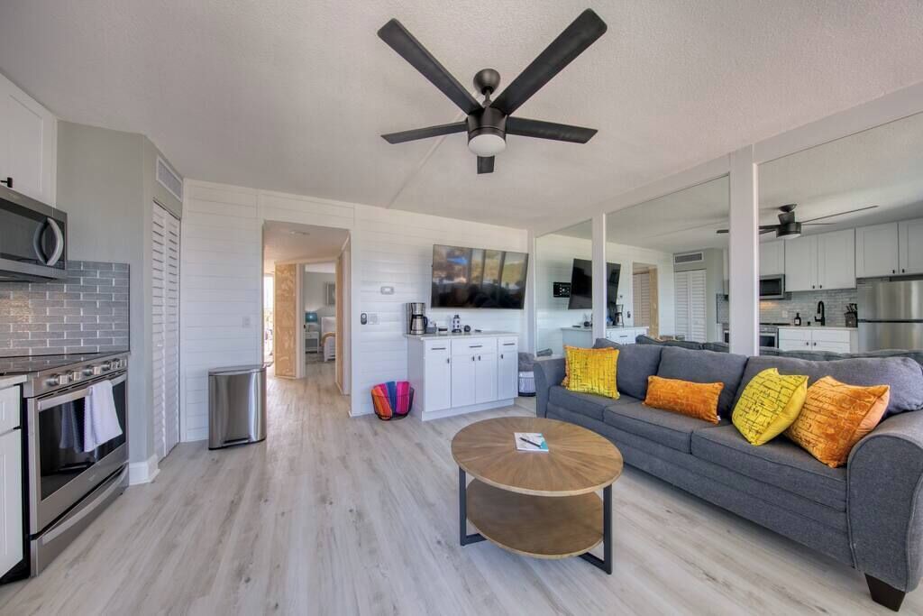 Photo of Livingroom in Belleair Beach