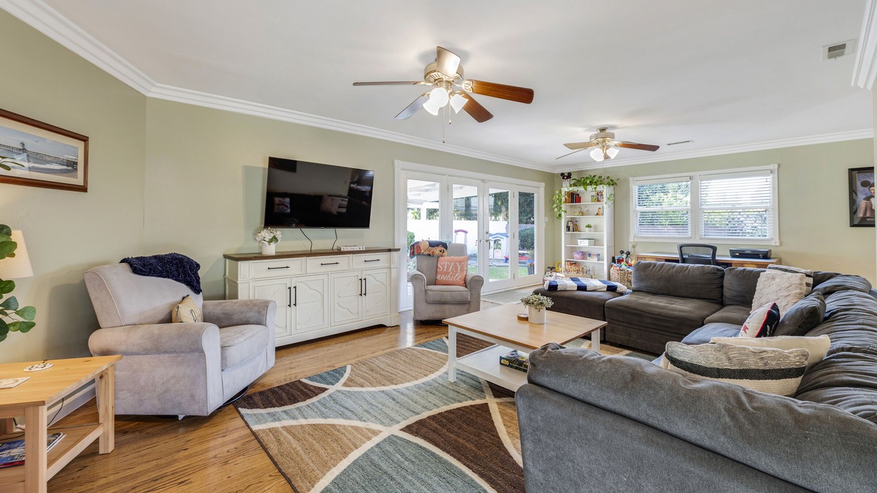 Photo of Livingroom in Santa Ana