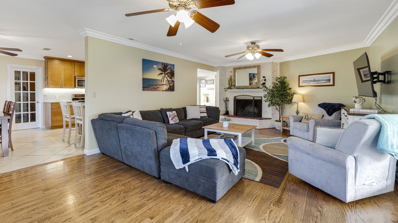 Photo of Livingroom in Santa Ana