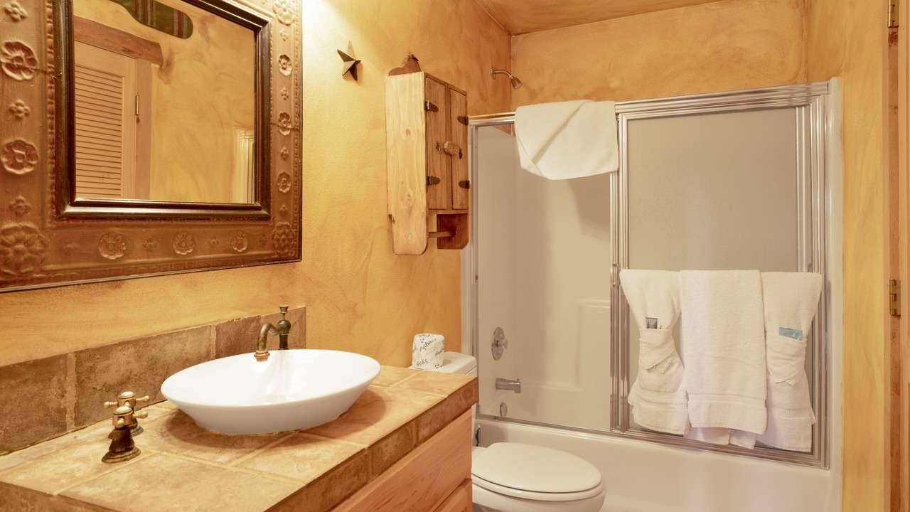 Photo of Bathroom in Upper Moonridge