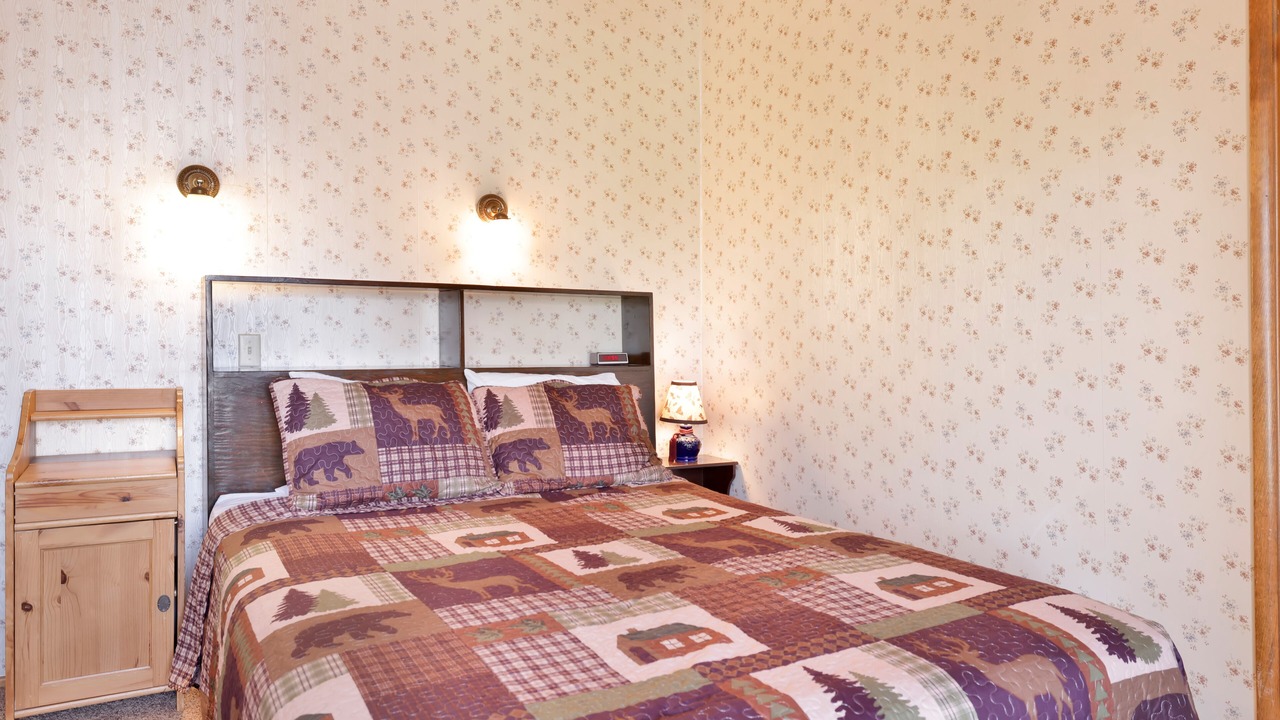 Photo of Bedroom in Upper Moonridge