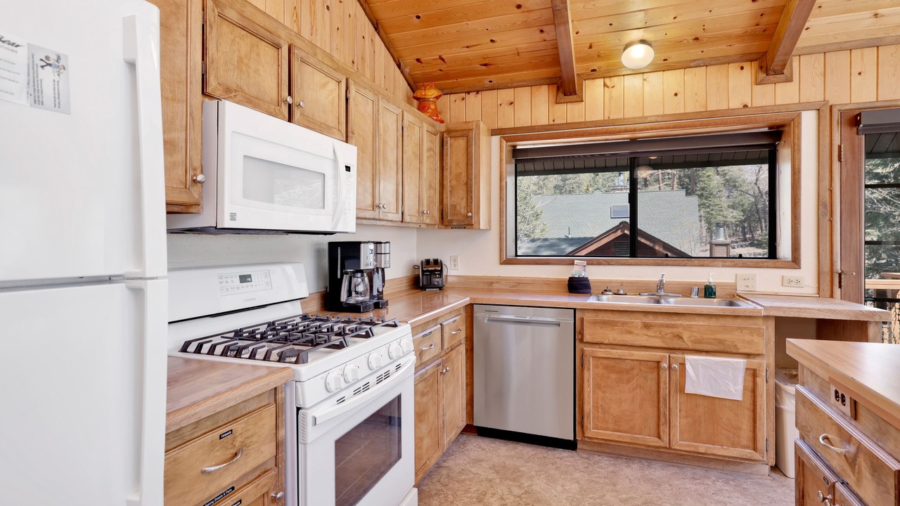 Photo of Kitchen in Upper Moonridge
