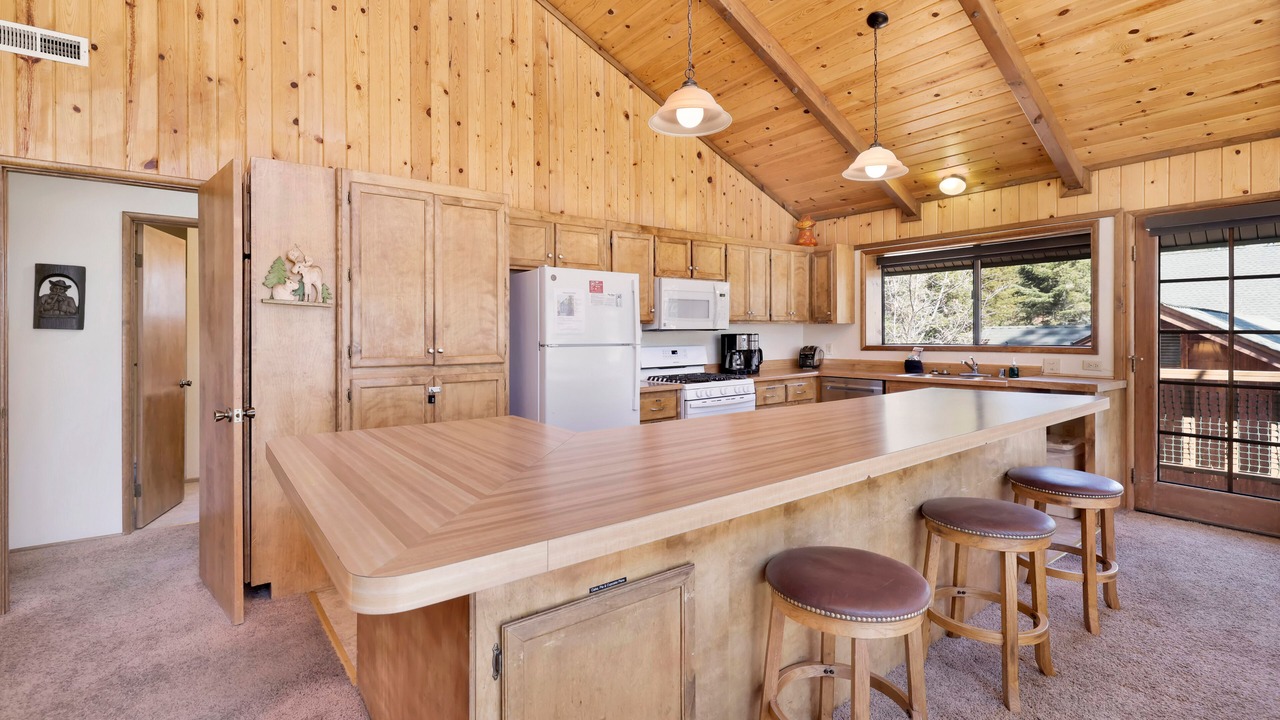 Photo of Kitchen in Upper Moonridge