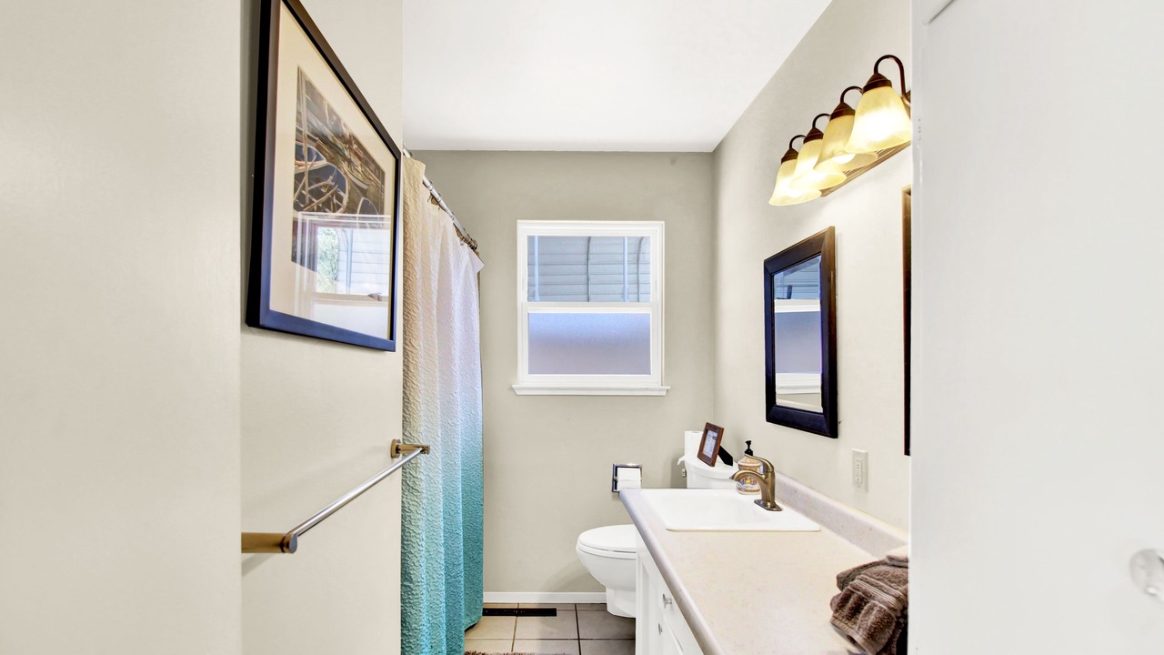 Photo of Bathroom in Jamestown