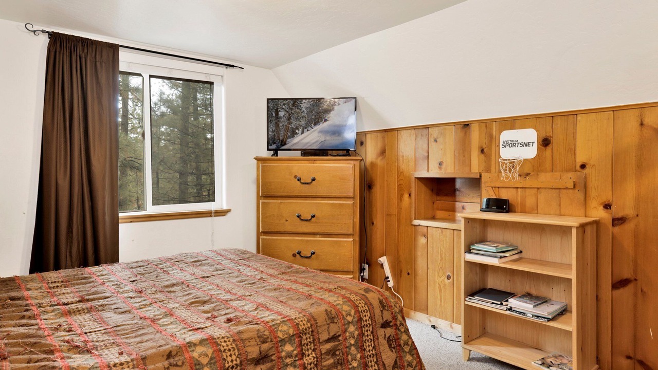 Photo of Bedroom in Big Bear