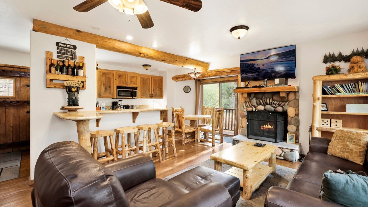 Photo of Livingroom in Big Bear