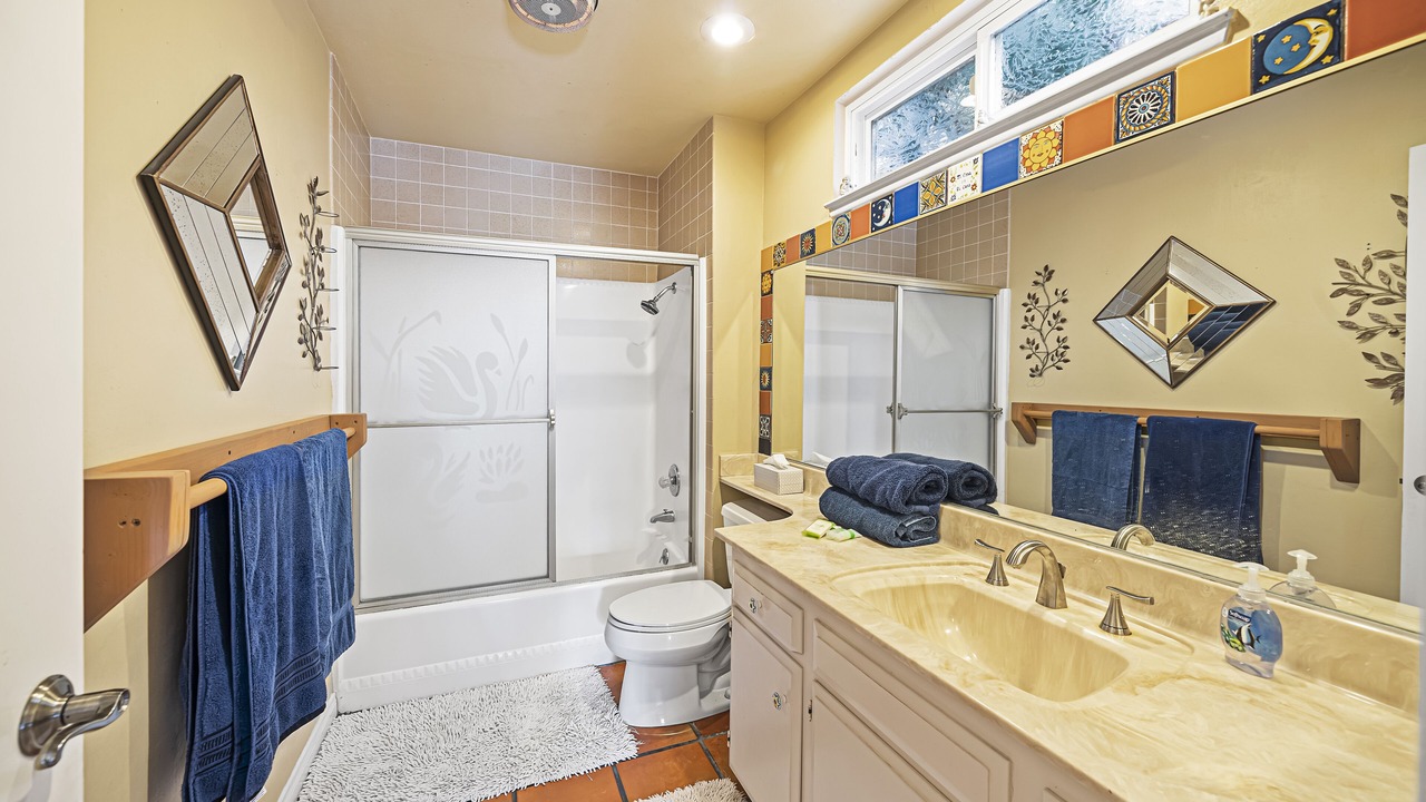 Photo of Bathroom in Westside Costa Mesa