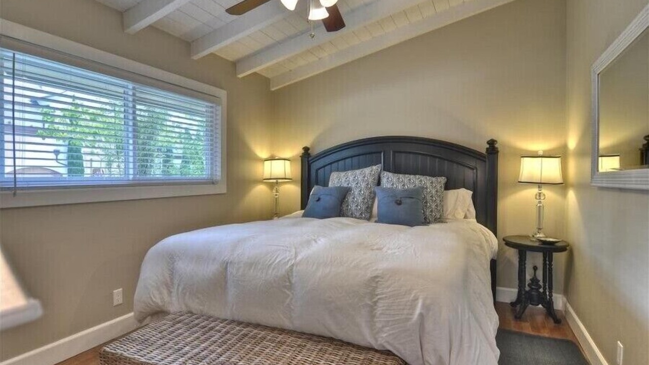 Photo of Bedroom in Corona del Mar