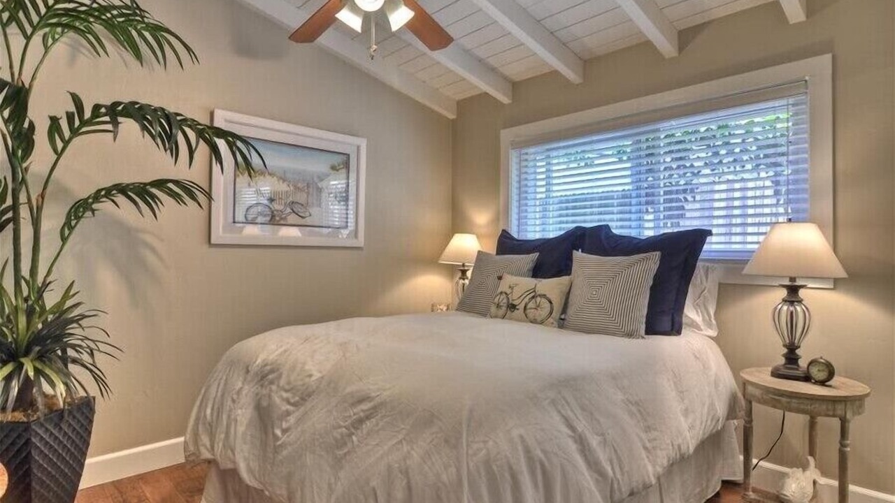 Photo of Bedroom in Corona del Mar