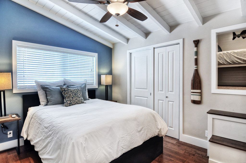 Photo of Bedroom in Corona del Mar