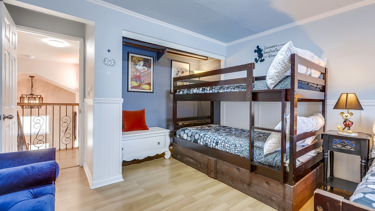 Photo of Bedroom in Orange
