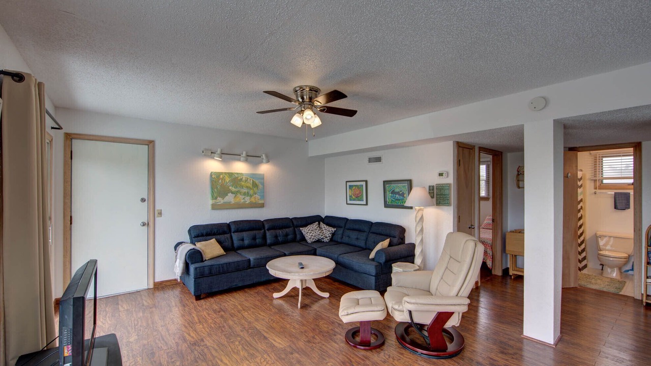 Photo of Livingroom in Avon