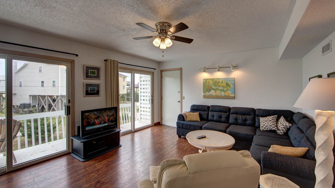 Photo of Livingroom in Avon