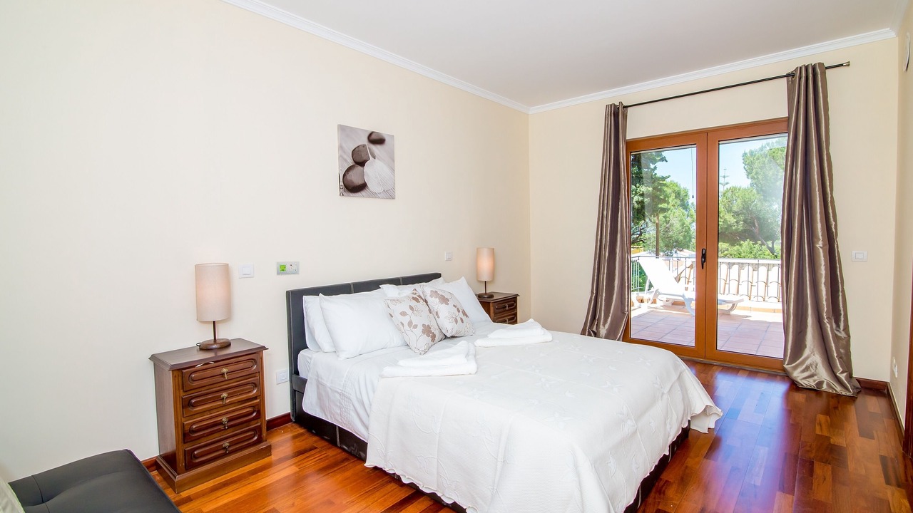 Photo of Bedroom in Quarteira