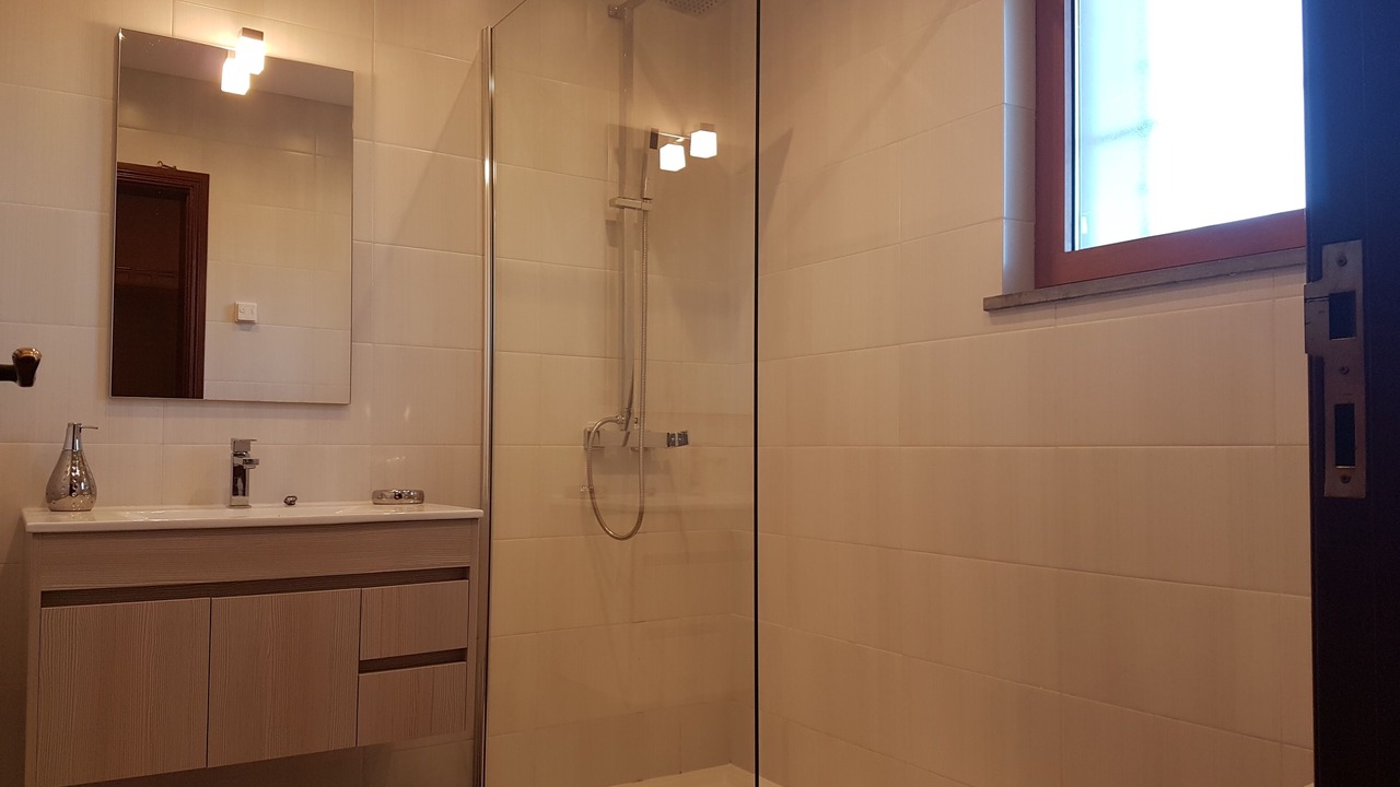 Photo of Bathroom in Quarteira