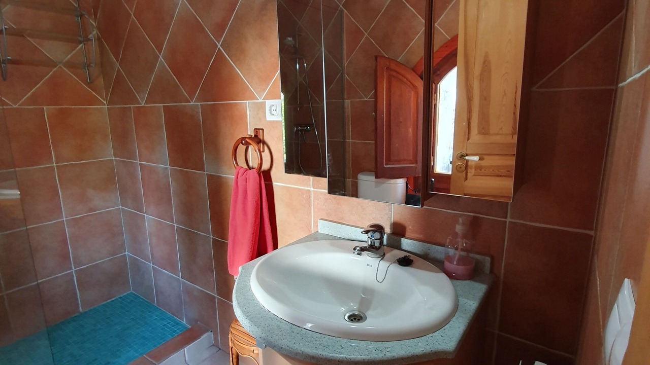 Photo of Bathroom in Torroja del Priorat