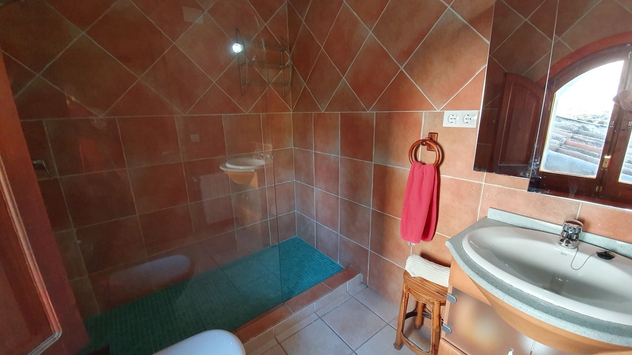 Photo of Bathroom in Torroja del Priorat