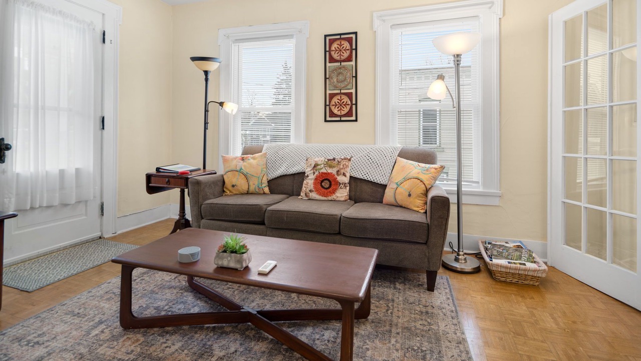 Photo of Livingroom in Auburn