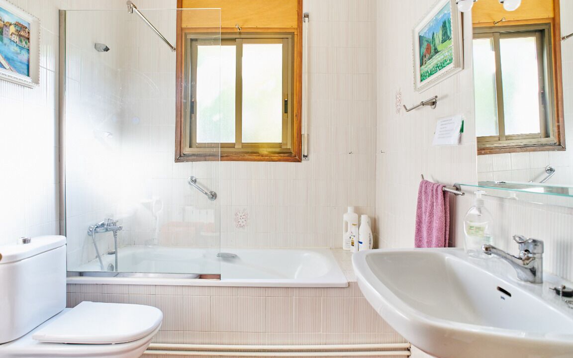 Photo of Bathroom in El Pla del Castell