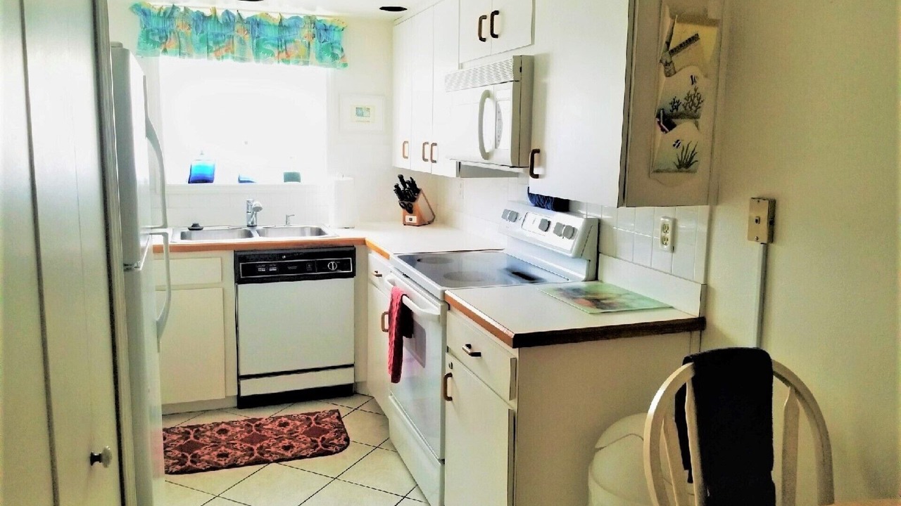 Photo of Kitchen in Paradise Lakes