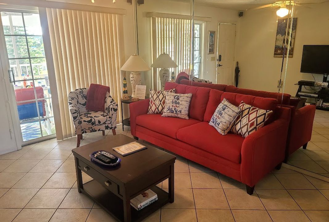 Photo of Livingroom in Paradise Lakes