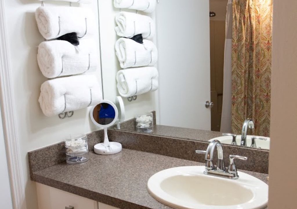 Photo of Bathroom in Orange Beach East