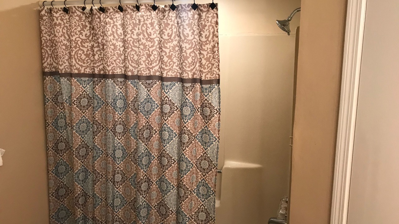 Photo of Bathroom in Orange Beach East