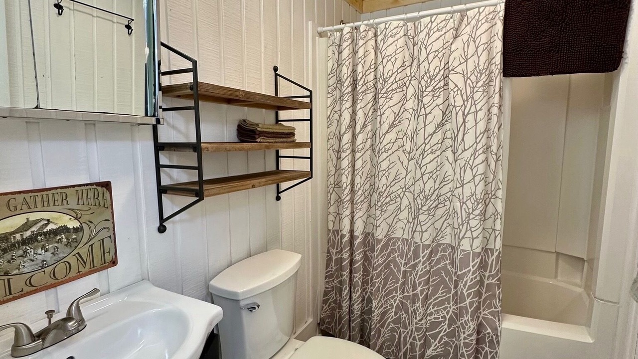Photo of Bathroom in Beech Mountain