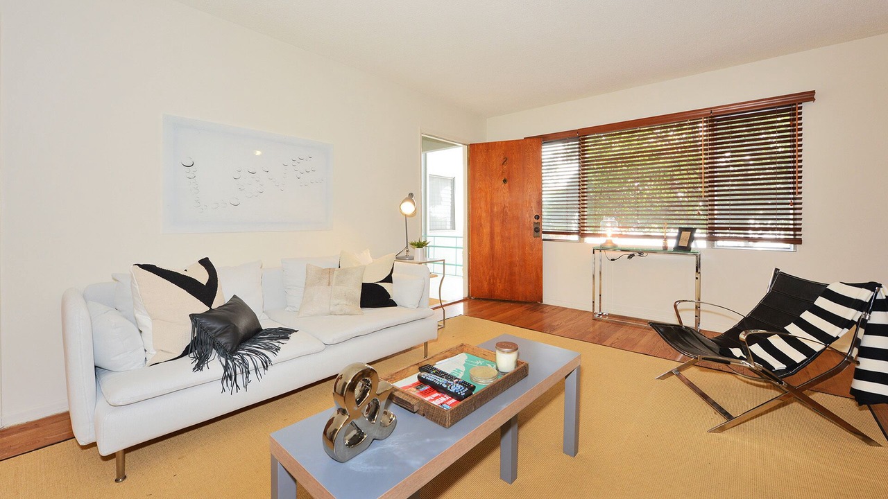 Photo of Livingroom in Beachwood Canyon