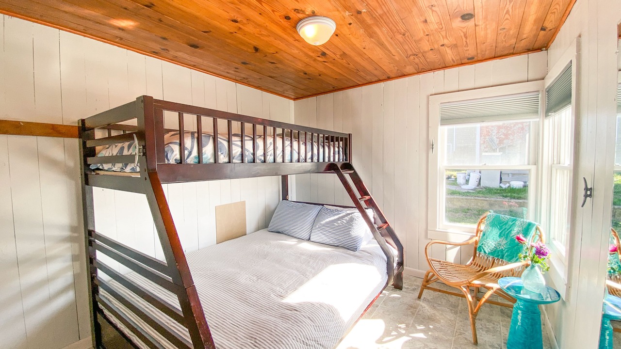 Photo of Bedroom in Colington