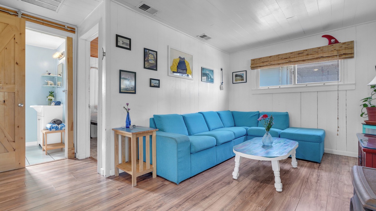Photo of Livingroom in Colington