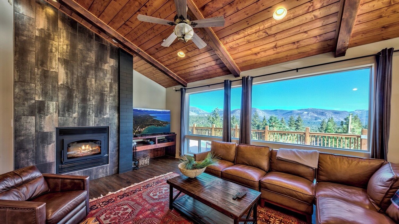 Photo of Livingroom in South Lake Tahoe