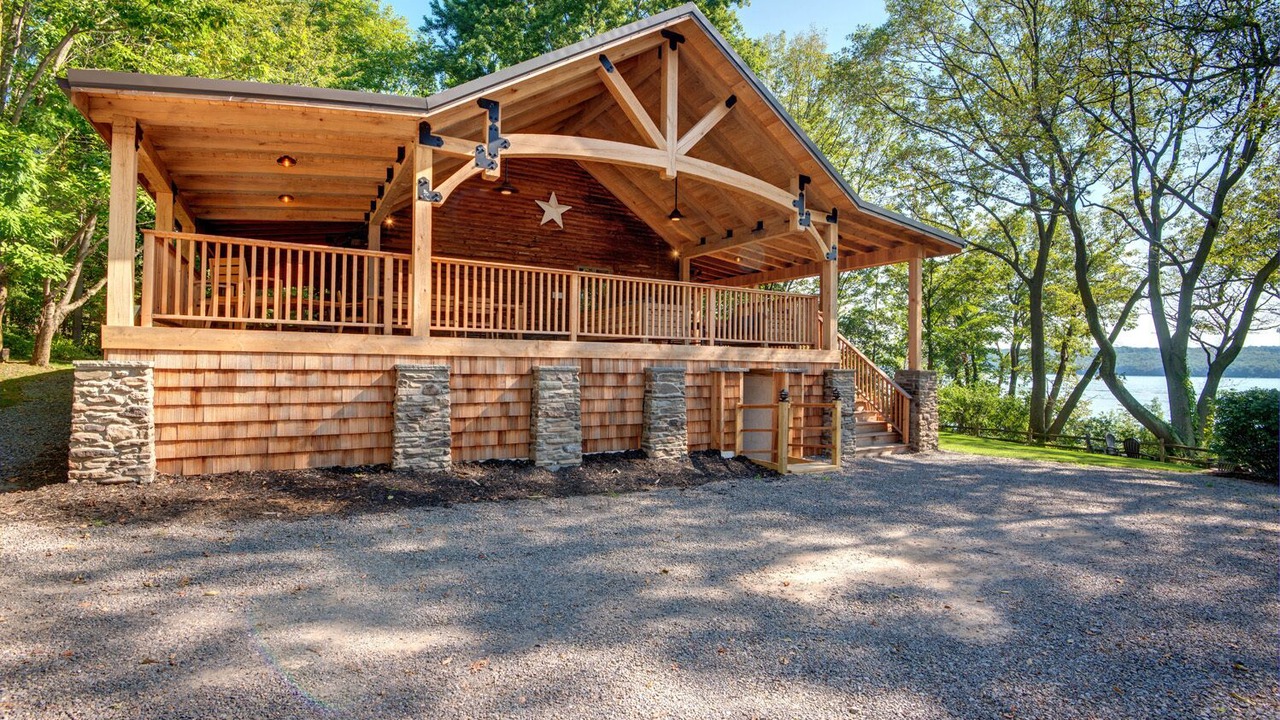 Photo of Outdoor in Lansing