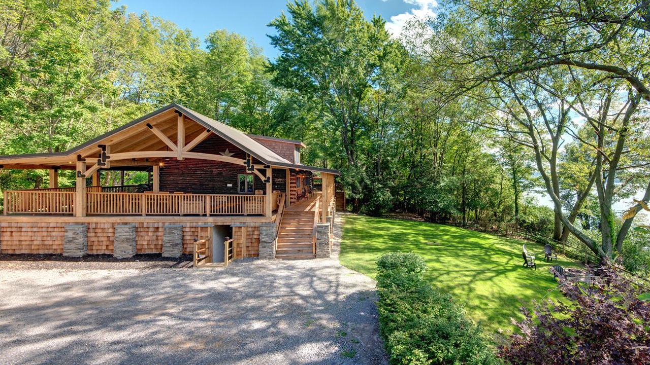 Photo of Outdoor in Lansing