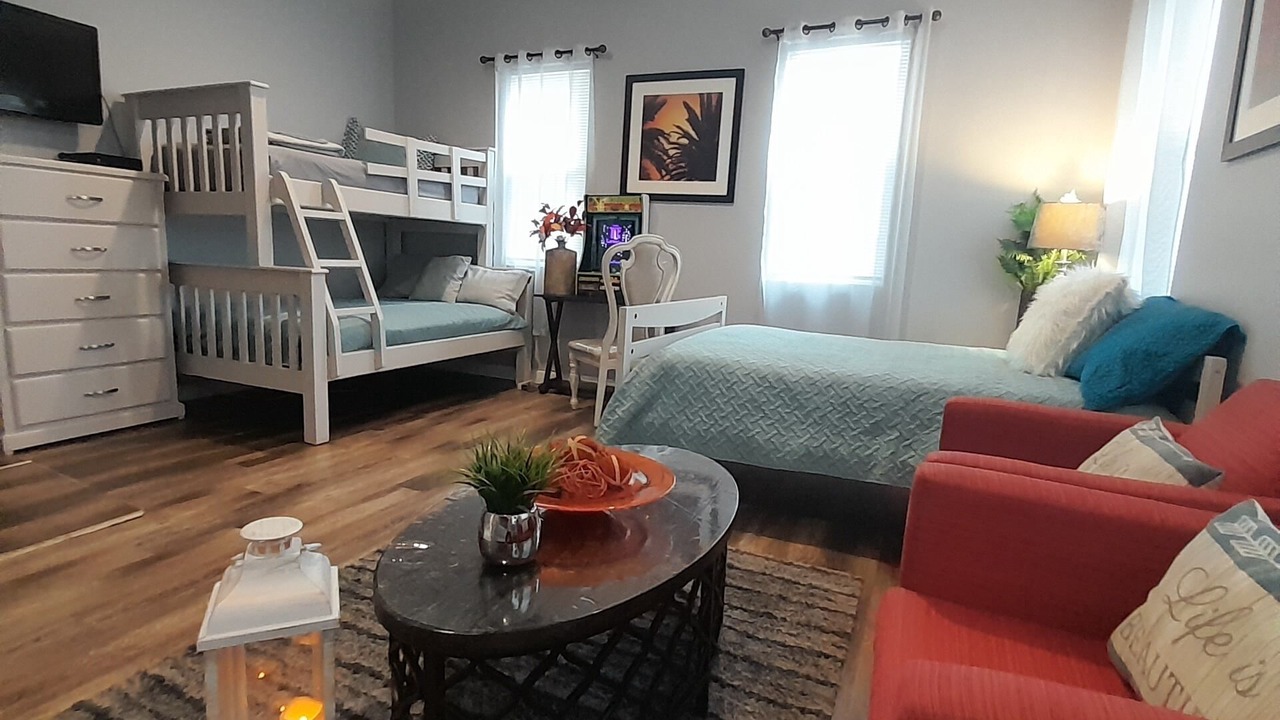 Photo of Bedroom in Hermosa Village