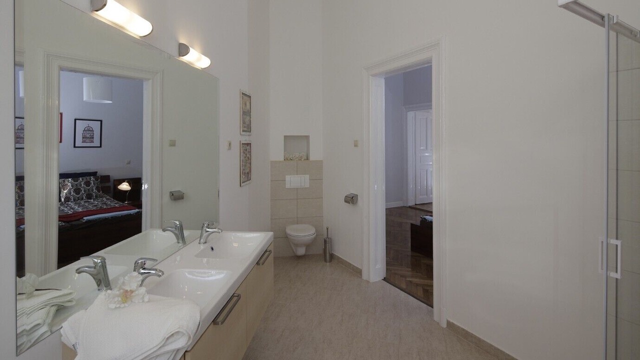 Photo of Bathroom in Belso-Ferencvaros