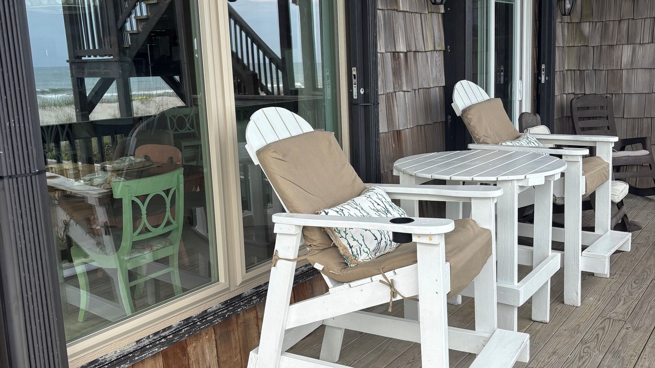 Photo of Patio Balcony in Emerald Isle