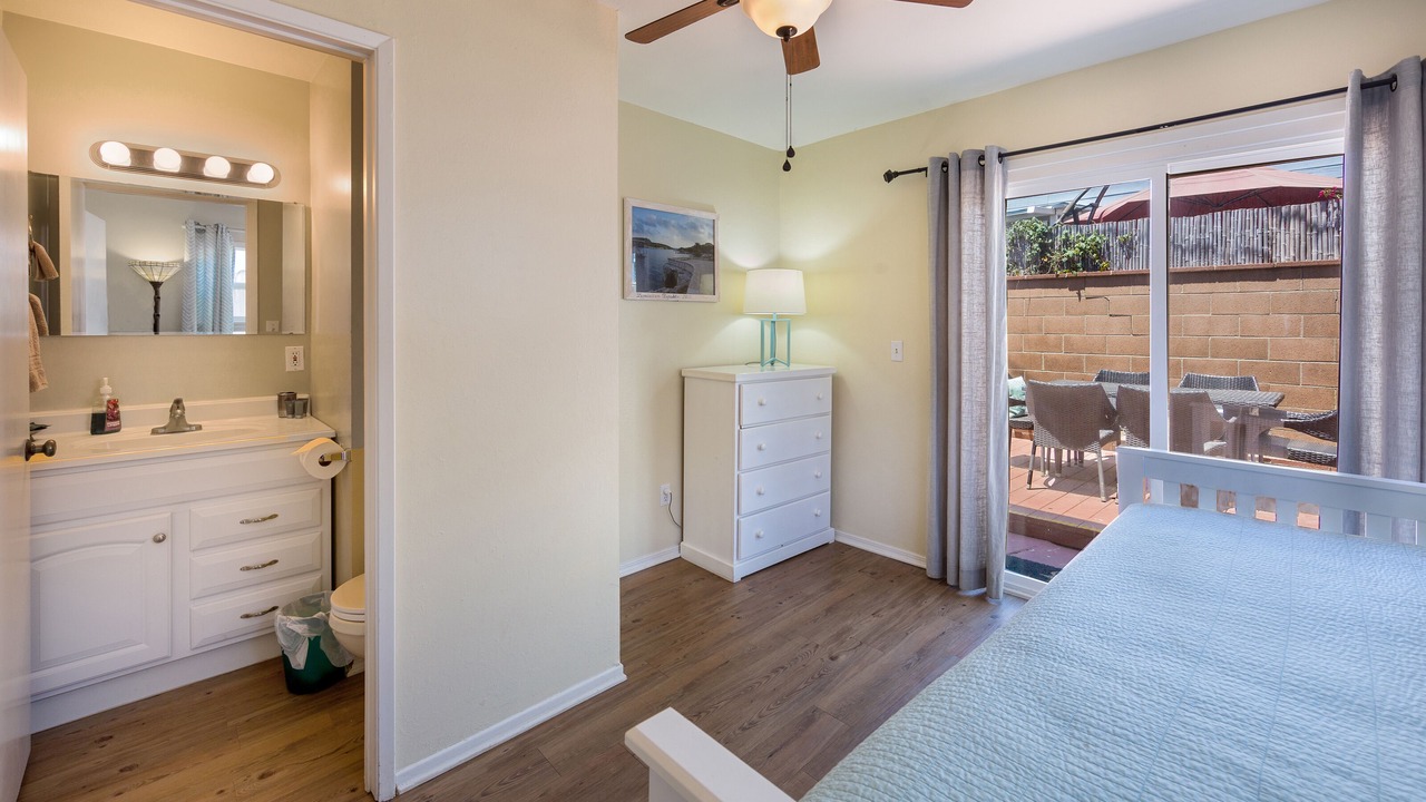 Photo of Bedroom in Silver Strand