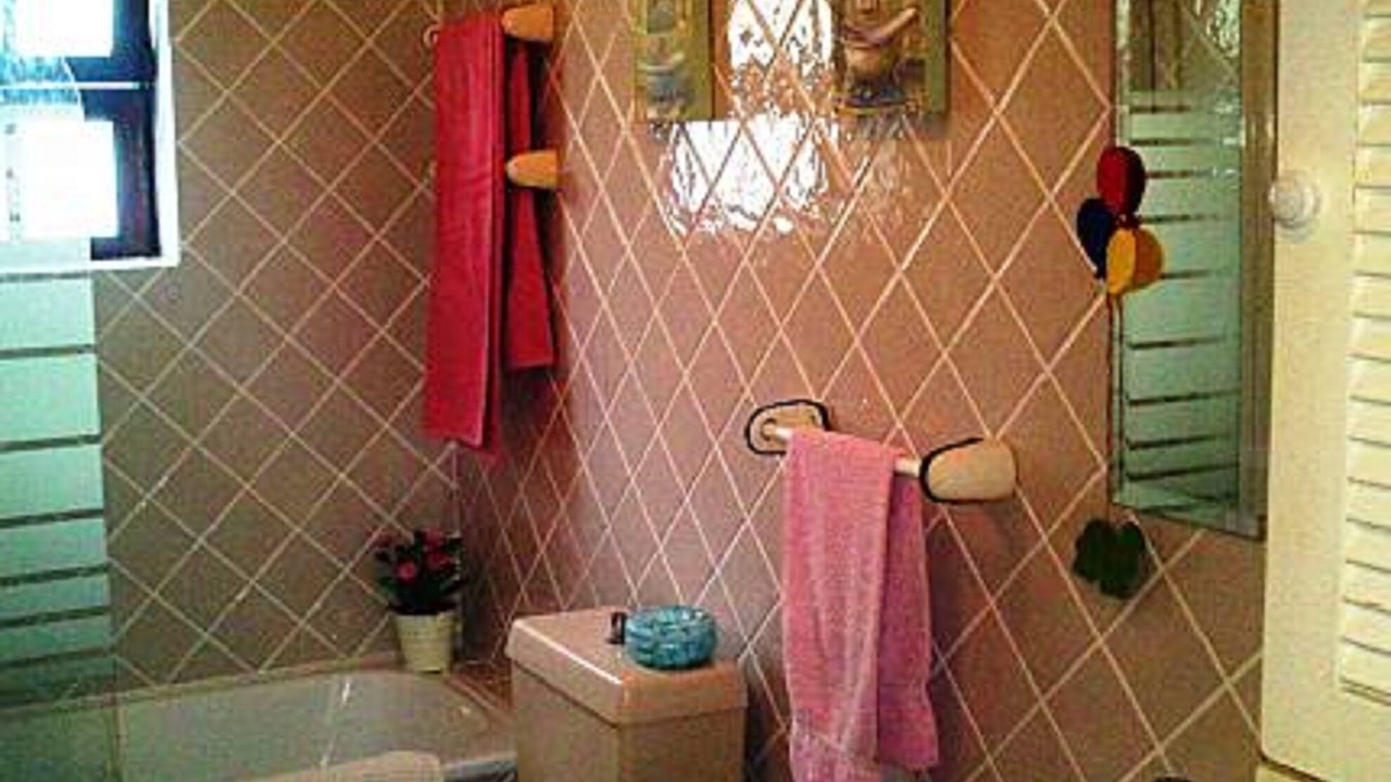 Photo of Bathroom in Praia das Macas