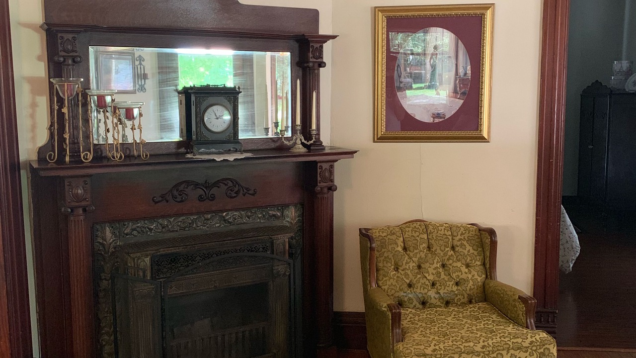 Photo of Livingroom in Dexter