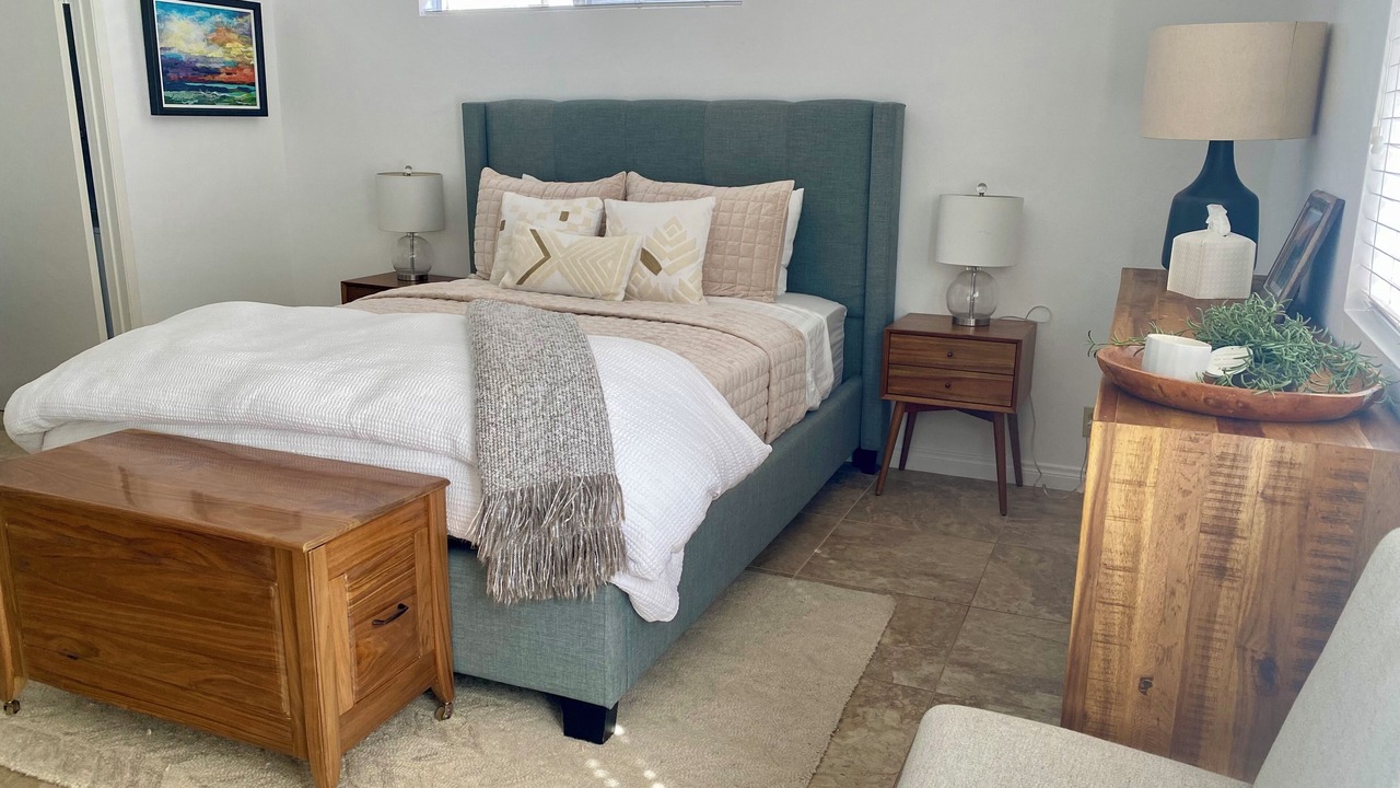 Photo of Bedroom in Crown Point
