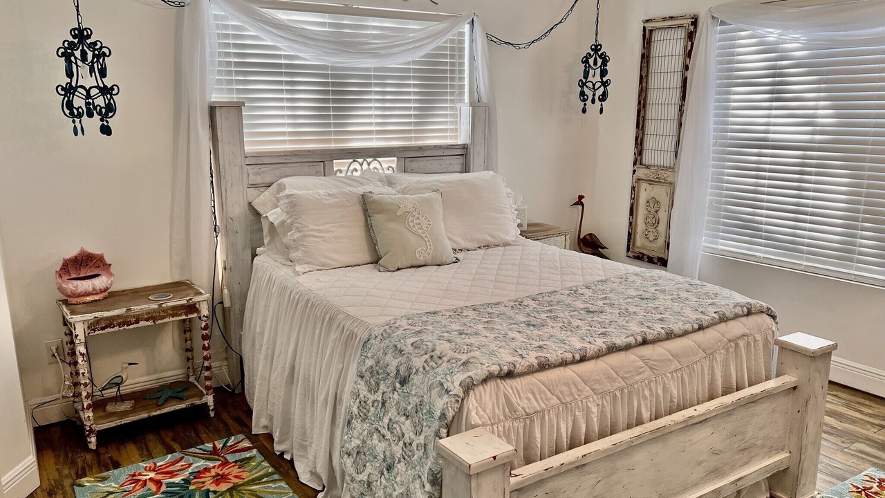 Photo of Bedroom in Gulfport