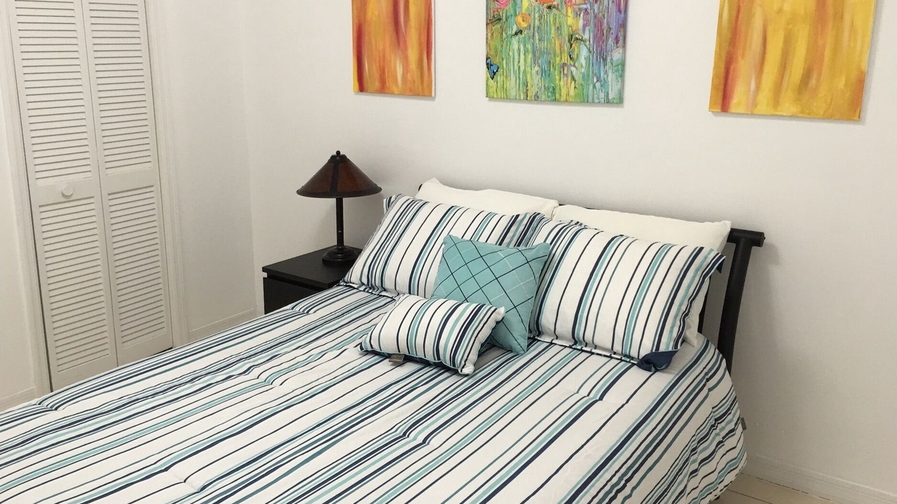 Photo of Bedroom in Tamiami