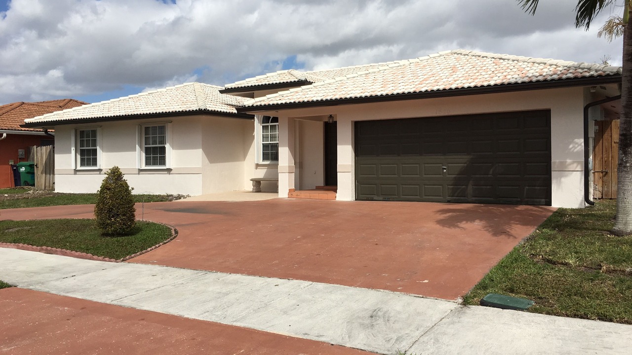 Photo of Outdoor in Tamiami