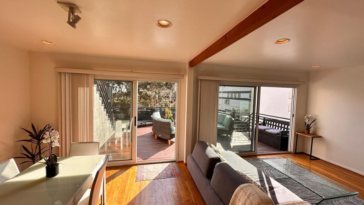Photo of Livingroom in Playa Del Rey