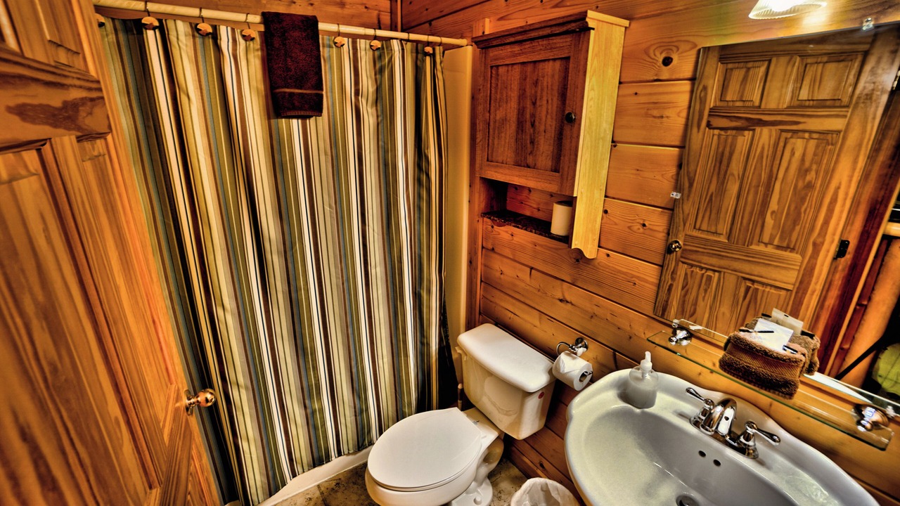 Photo of Bathroom in Pigeon Forge