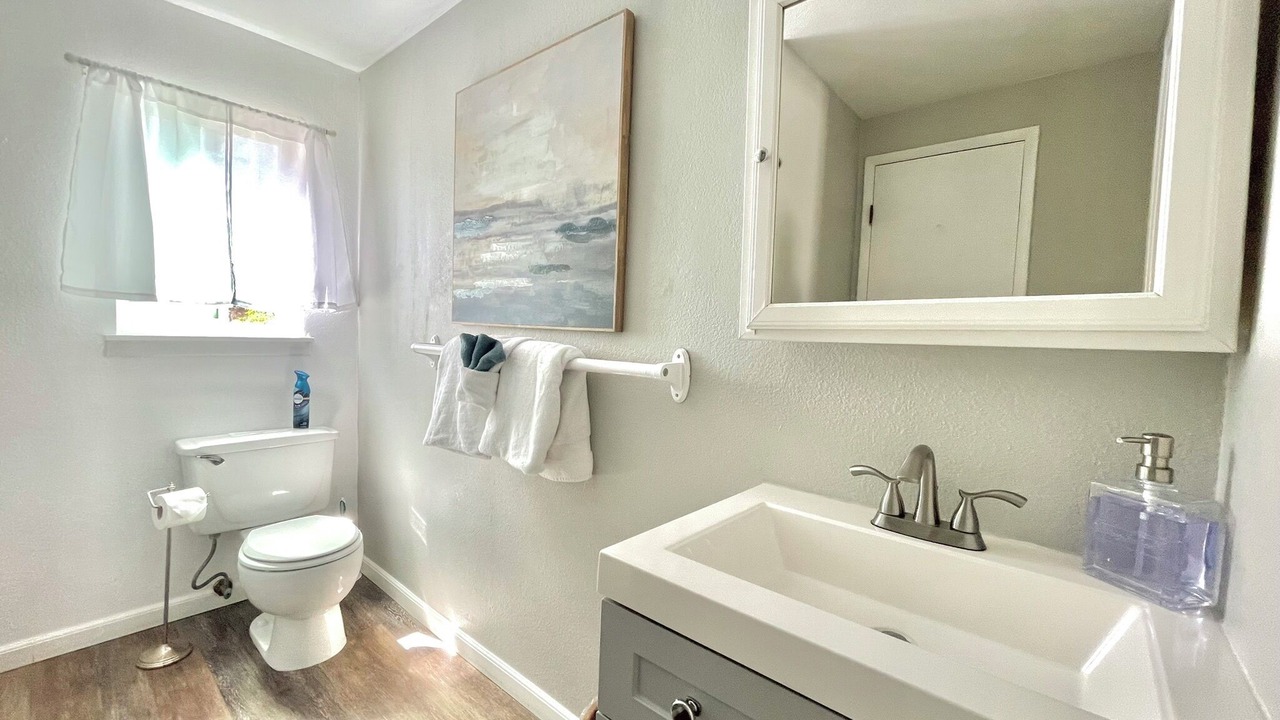 Photo of Bathroom in Callender