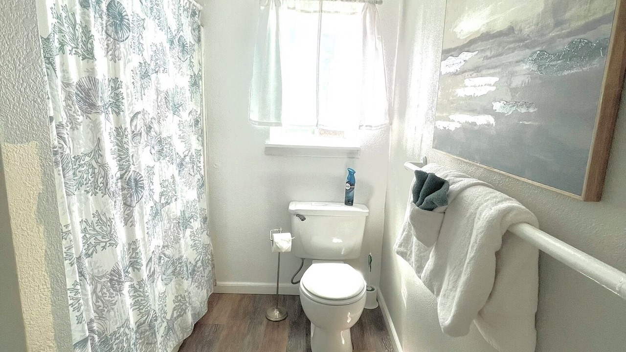 Photo of Bathroom in Callender